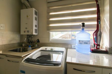 Casa de condomínio para alugar com 230m², 3 quartos e 3 vagasÁrea de Serviço