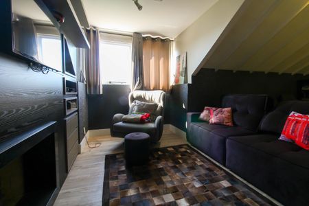 Casa de condomínio para alugar com 230m², 3 quartos e 3 vagasSala 2