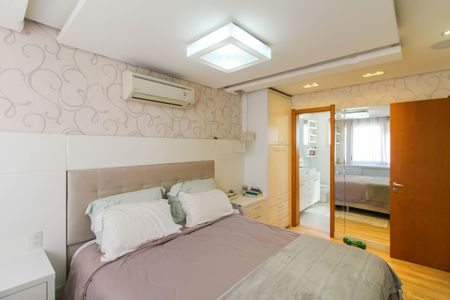 Casa de condomínio para alugar com 230m², 3 quartos e 3 vagasSuíte 2