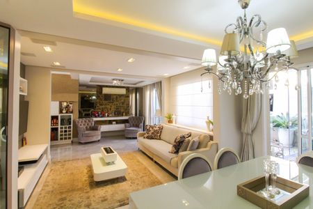 Casa de condomínio para alugar com 230m², 3 quartos e 3 vagasSala 1