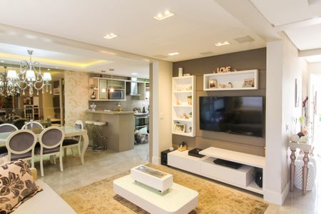 Casa de condomínio para alugar com 230m², 3 quartos e 3 vagasSala 1