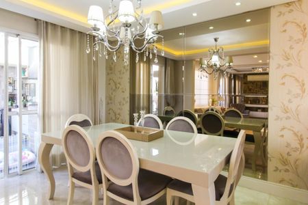 Casa de condomínio para alugar com 230m², 3 quartos e 3 vagasSala 1