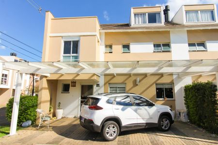 Casa de condomínio para alugar com 230m², 3 quartos e 3 vagasFachada