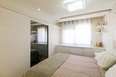 Casa de condomínio para alugar com 230m², 3 quartos e 3 vagasSuíte 2