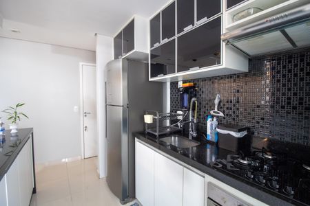 Apartamento à venda com 70m², 3 quartos e 2 vagas Apartamento à venda com 70m², 3 quartos e 2 vagasCozinha