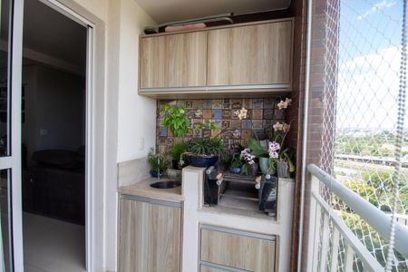 Apartamento à venda com 70m², 3 quartos e 2 vagas Apartamento à venda com 70m², 3 quartos e 2 vagasVaranda