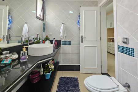 Apartamento para alugar com 186m², 3 quartos e 1 vagaBanheiro da suíte 3