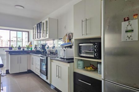 Apartamento para alugar com 186m², 3 quartos e 1 vagaCozinha