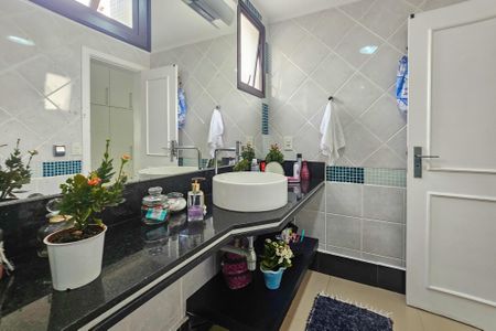 Apartamento para alugar com 186m², 3 quartos e 1 vagaBanheiro da suíte 3