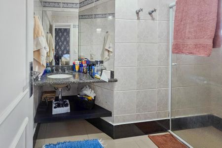 Apartamento para alugar com 186m², 3 quartos e 1 vagaBanheiro da suíte 1