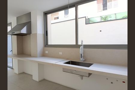 Casa à venda com 504m², 4 quartos e 4 vagas Casa à venda com 504m², 4 quartos e 4 vagasCozinha