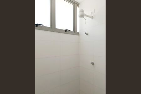 Casa à venda com 504m², 4 quartos e 4 vagas Casa à venda com 504m², 4 quartos e 4 vagasÁrea de Serviço - banheiro