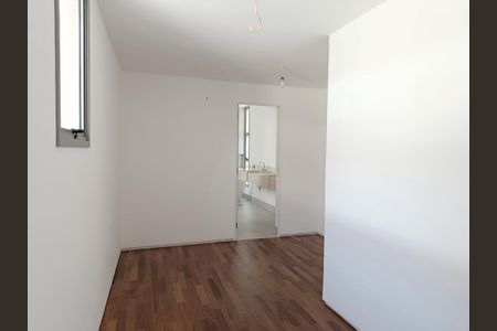 Casa à venda com 504m², 4 quartos e 4 vagas Casa à venda com 504m², 4 quartos e 4 vagasCloset da suíte 1