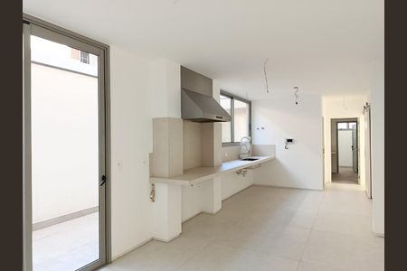 Casa à venda com 504m², 4 quartos e 4 vagas Casa à venda com 504m², 4 quartos e 4 vagasCozinha