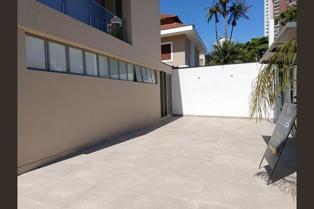 Casa à venda com 504m², 4 quartos e 4 vagas Casa à venda com 504m², 4 quartos e 4 vagasGaragem