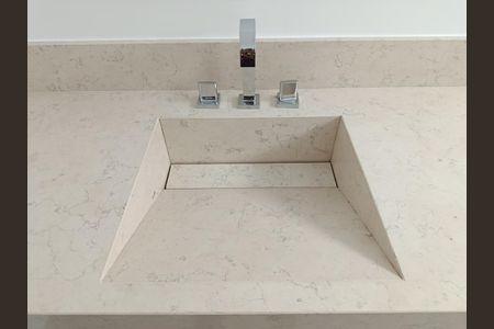 Casa à venda com 504m², 4 quartos e 4 vagas Casa à venda com 504m², 4 quartos e 4 vagasBanheiro da Suíte 3