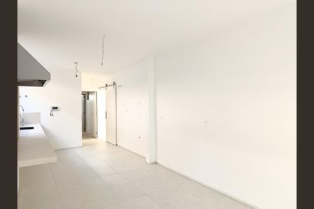 Casa à venda com 504m², 4 quartos e 4 vagas Casa à venda com 504m², 4 quartos e 4 vagasCozinha