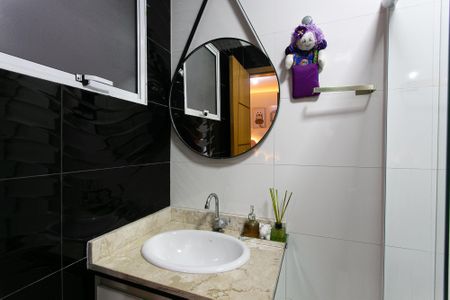 Casa à venda com 149m², 3 quartos e 3 vagasBanheiro da Suíte 2