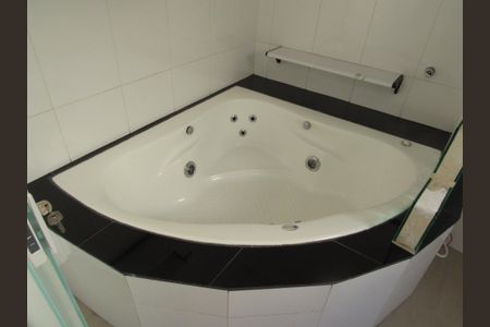 Casa à venda com 213m², 3 quartos e 1 vagaBanheiro da Suíte