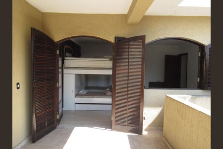 Casa à venda com 213m², 3 quartos e 1 vagaVaranda do Quarto 1