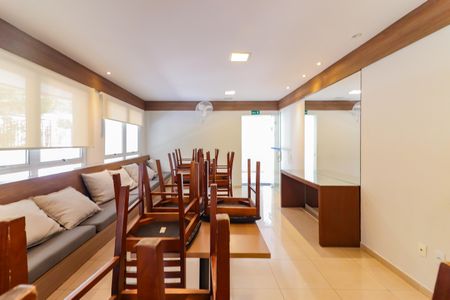 Apartamento à venda com 154m², 3 quartos e 2 vagas Apartamento à venda com 154m², 3 quartos e 2 vagasÁrea comum - Salão de festas