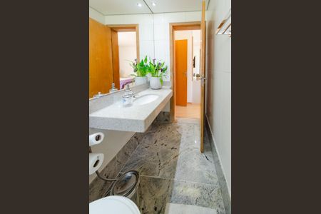 Apartamento para alugar com 130m², 3 quartos e 2 vagasBanheiro suíte