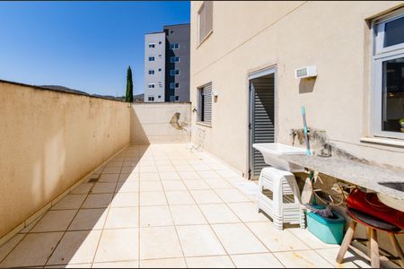 Apartamento para alugar com 130m², 3 quartos e 2 vagasÁrea Externa