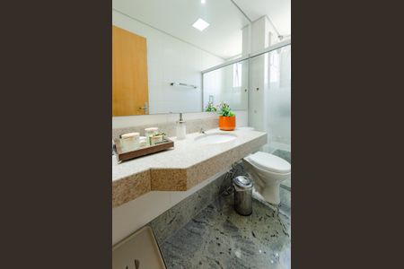 Apartamento para alugar com 130m², 3 quartos e 2 vagasBanheiro social