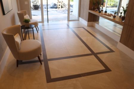 Apartamento à venda com 85m², 2 quartos e 3 vagasHall social