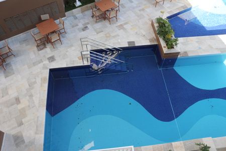 Apartamento à venda com 85m², 2 quartos e 3 vagasÁrea comum - Piscina