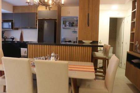 Apartamento à venda com 85m², 2 quartos e 3 vagasSala