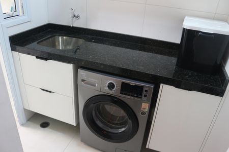 Apartamento à venda com 85m², 2 quartos e 3 vagasÁrea de Serviço