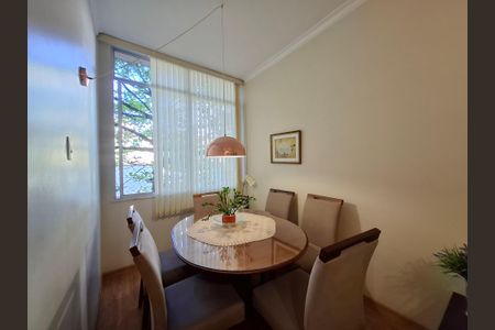 Sala de apartamento à venda com 2 quartos, 76m² em Laranjeiras, Rio de Janeiro