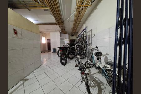 Apartamento à venda com 76m², 2 quartos e sem vagaÁrea comum