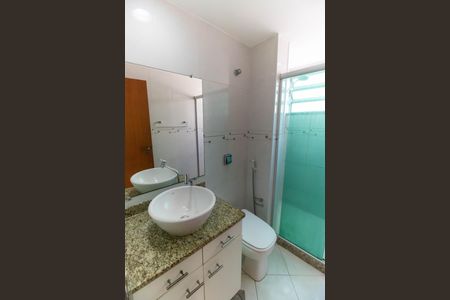 Apartamento à venda com 60m², 2 quartos e 1 vaga Apartamento à venda com 60m², 2 quartos e 1 vagaBanheiro Social