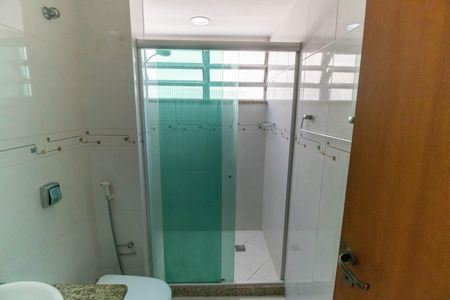 Apartamento à venda com 60m², 2 quartos e 1 vaga Apartamento à venda com 60m², 2 quartos e 1 vagaBanheiro Social