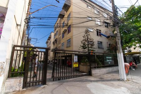 Apartamento à venda com 60m², 2 quartos e 1 vaga Apartamento à venda com 60m², 2 quartos e 1 vagaFachada