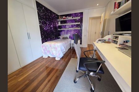 Apartamento à venda com 270m², 4 quartos e 4 vagasSuíte 2