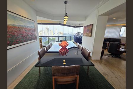 Apartamento à venda com 270m², 4 quartos e 4 vagasVaranda gourmet