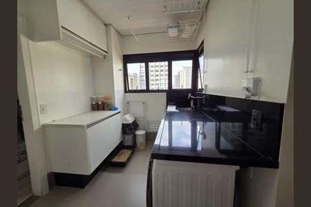 Apartamento à venda com 270m², 4 quartos e 4 vagasÁrea de Serviço