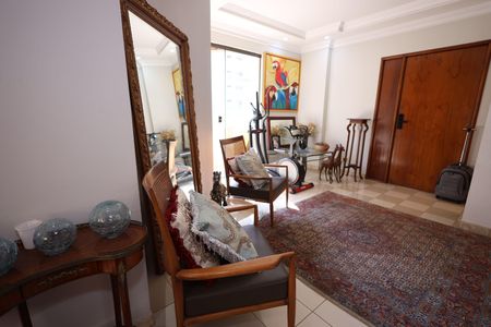 Apartamento para alugar com 172m², 4 quartos e 2 vagasSala