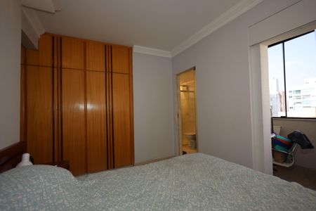 Apartamento para alugar com 172m², 4 quartos e 2 vagasSuíte 2