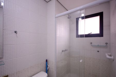 Apartamento à venda com 65m², 2 quartos e 1 vaga Apartamento à venda com 65m², 2 quartos e 1 vagaBanheiro da Suite