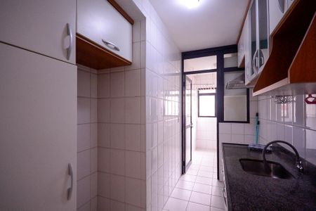 Apartamento à venda com 65m², 2 quartos e 1 vaga Apartamento à venda com 65m², 2 quartos e 1 vagaCozinha