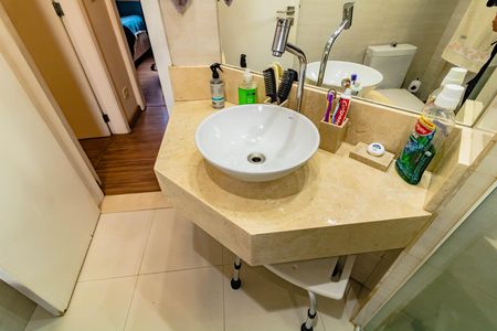 Apartamento à venda com 71m², 2 quartos e 1 vaga Apartamento à venda com 71m², 2 quartos e 1 vagaBanheiro Social