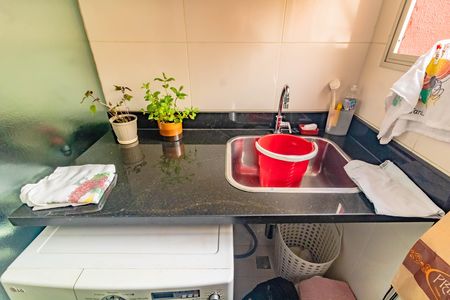 Apartamento à venda com 71m², 2 quartos e 1 vaga Apartamento à venda com 71m², 2 quartos e 1 vagaÁrea de Serviço