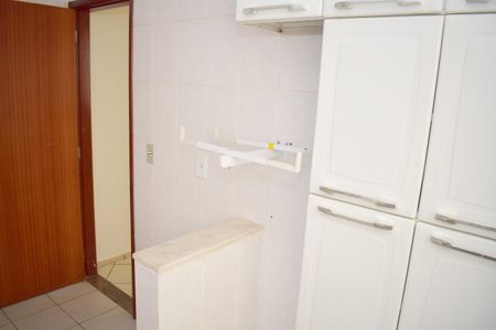 Apartamento para alugar com 55m², 2 quartos e 2 vagasCozinha - Armários