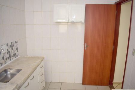 Apartamento para alugar com 55m², 2 quartos e 2 vagasCozinha