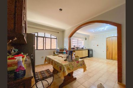 Casa à venda com 207m², 4 quartos e 2 vagas Casa à venda com 207m², 4 quartos e 2 vagasCopa