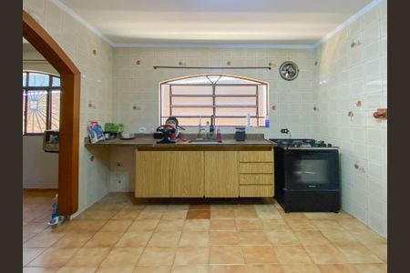 Casa à venda com 207m², 4 quartos e 2 vagas Casa à venda com 207m², 4 quartos e 2 vagasCozinha